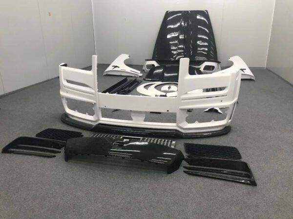 MSY Style Half Carbon Fiber Car Body Kit for Rolls Royce Cullinan - Image 3
