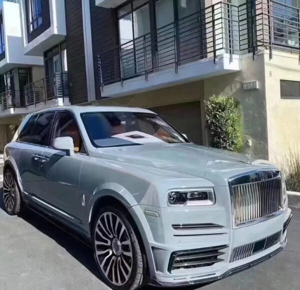 MSY Style Half Carbon Fiber Car Body Kit for Rolls Royce Cullinan - Image 5